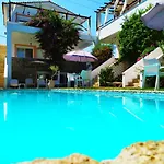 Irene's Maisonette At Rafaella Апартаменты *