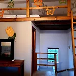 Irene's Maisonette At Rafaella * Коккони