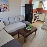 Апартаменты Irene's Maisonette At Rafaella