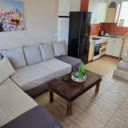 Lejlighed Irene's Maisonette At Rafaella