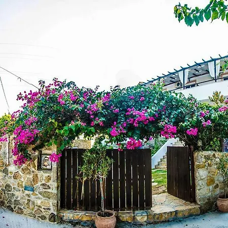 Irene's Maisonette At Rafaella דירה Kokkónion