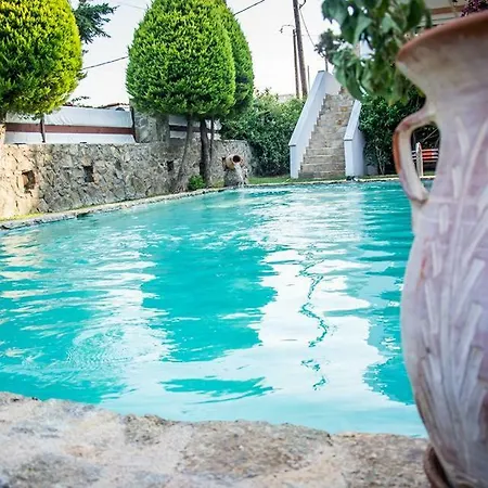 Appartamento Irene's Maisonette At Rafaella Kokkónion