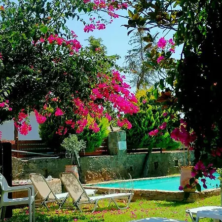 Irene's Maisonette At Rafaella *