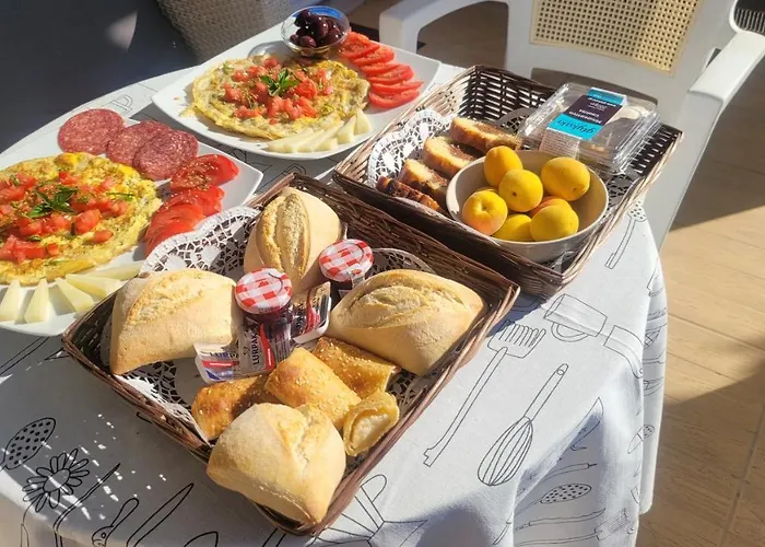 Irene's Maisonette At Rafaella Apartment *