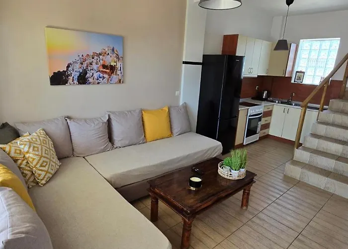 Irene's Maisonette At Rafaella 아파트