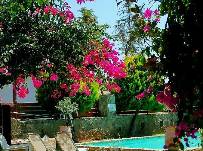 Irene's Maisonette At Rafaella *